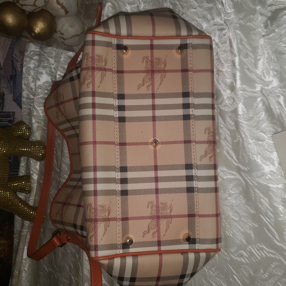 Burberry Haymarket Canterbury Tote - Picture 15 of 16